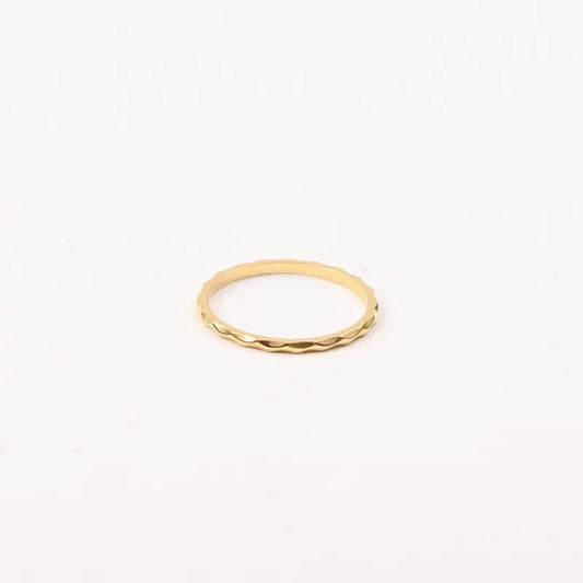 || Hammered Thin Ring